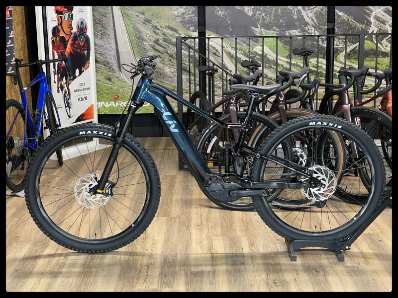 Liv Embolden E+ 2 625 25km/h Large Cosmos Navy 2023-1